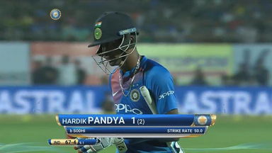 IND vs NZ 2017, 2nd T20I: Hardik Pandya Wicket