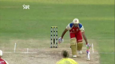 IPL 2012 Match 13 – CSK vs RCB: Wickets