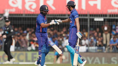 WOW: Shubman & Rohit’s massive maximums