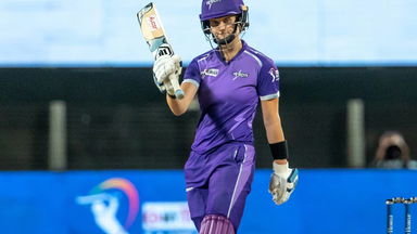 Laura Wolvaardt's gritty 65*(40)