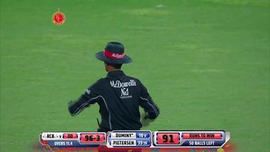 M38: RCB vs DD –  JP Duminy Six