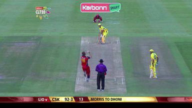 M7: CSK vs LIO – Dhoni six