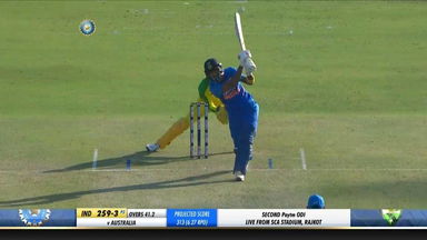 IND vs AUS 2020, 2nd ODI: KL Rahul Six