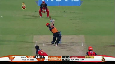 M54: RCB vs SRH – Kane Williamson Six