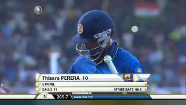 2ND ODI: IND vs SL – Thisara Perera Wicket