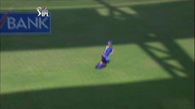 M51: MI vs DD – Lendl Simmons Wicket