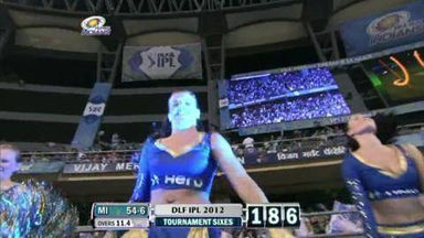Match 19 DD vs MI – Harbhajan's Six