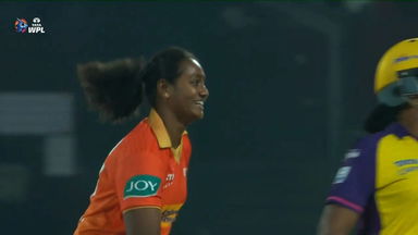 Start it like Shabnam Shakil: UPW lose Healy, Athapaththu early