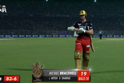 M09: KKR vs RCB – Michael Bracewell Wicket