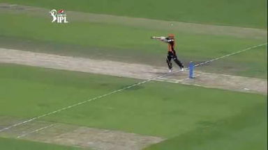 M19: SRH vs KKR – David Warner Six