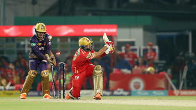 6 & OUT: Varun Chakaravarthy's perfect reply to Rishi Dhawan