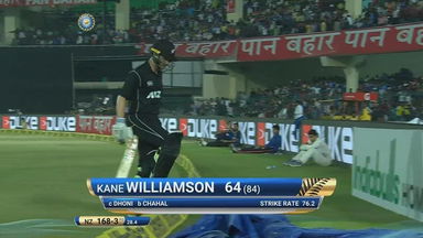 IND vs NZ 2017, 3rd ODI: Kane Williamson Wicket