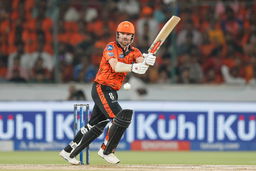 Travis Head powers SRH's charge with 38(19)