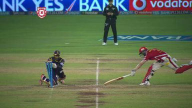 M14: KXIP vs KKR – George Bailey Wicket