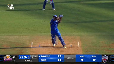 M20: MI vs DC – Romario Shepherd Six