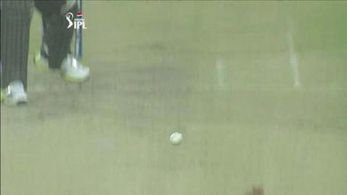M14: DD vs SRH – Thisara Perera Wicket