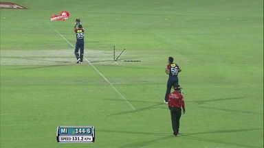Match 36 DD vs MI – Peterson's Wicket