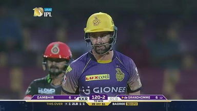 Colin de Grandhomme’s handy 31 (28)
