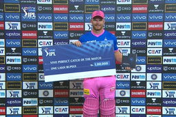 M47: RR vs CSK  – VIVO perfect catch of the match – Glenn Phillips