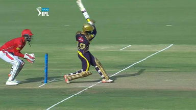 M44: KXIP vs KKR –  Dinesh Karthik Six