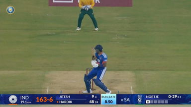 IND vs SA 2025, 1st T20I: Hardik Pandya Six