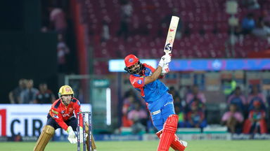 KL Rahul's attacking 35(21) sets the platform