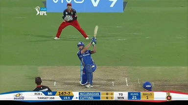 M31: RCB vs MI – Ben Cutting Six