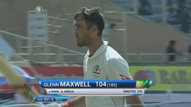 IND vs AUS 2017 - 3rd Test day 2 : Glenn Maxwell Wicket