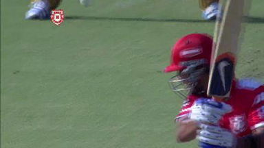 M34: KXIP vs KKR –  Mandeep Singh Wicket