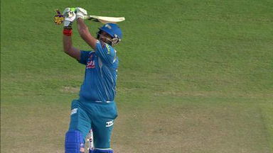 M65: KKR vs PWI – Yuvraj Singh Wicket