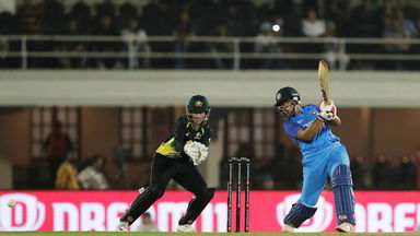 Richa Ghosh's valiant 40*(19)