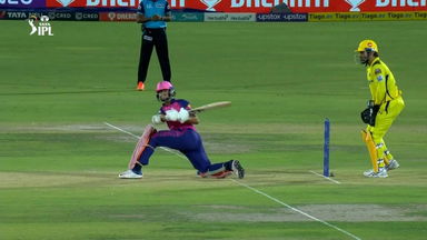 M37: RR vs CSK – Yashasvi Jaiswal Six