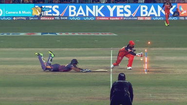 M17: RCB vs RPS  – Fall Of Wickets