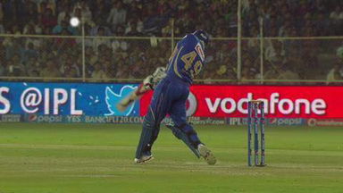M30: RR vs SRH –  Steve Smith Wicket