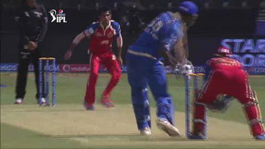 M5: RCB vs MI –  Kieron Pollard Wicket