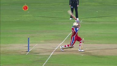 M35: RCB vs RR –  Virat Kohli Wicket