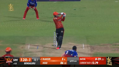 M30: RCB vs SRH – Heinrich Klaasen Six