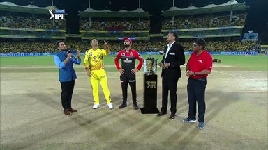 M01: CSK vs RCB – Toss