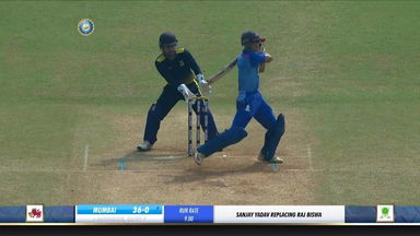 Jay Bista's attacking 44 (30)
