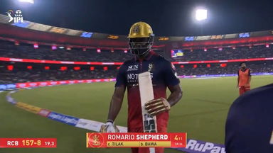 IPL 2026 M54: RCB vs MI - Romario Shepherd Wicket