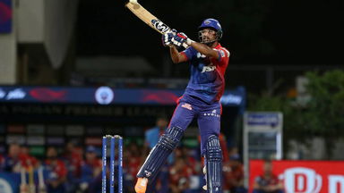 WICKET: Lalit Yadav gets deceived by Arshdeep's slower delivery