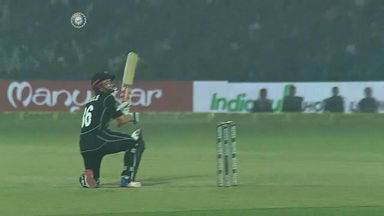IND vs NZ 2017, 3rd ODI: Henry Nicholls Six