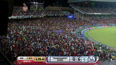 M5: KKR vs RCB – Chris Gayle Six