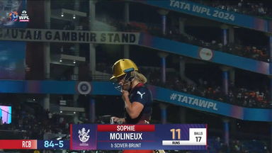 Eliminator - MI vs RCB: Sophie Molineux Wicket