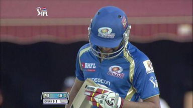 M69: KXIP vs MI – Rohit Sharma Six