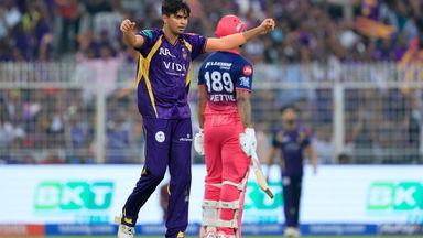 3 in an over! Kartik Tyagi's 3/22 lifts KKR