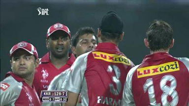 Match 17 KKR vs KXIP – ten Doeschate's Wicket
