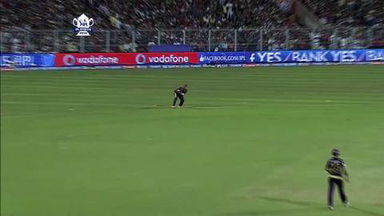 M57: KXIP vs KKR – Akshar Patel Wicket