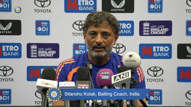 Shubman & Virat batted really well in the powerplay: Sitanshu Kotak