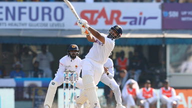 SIX with ease - Rishabh Pant style